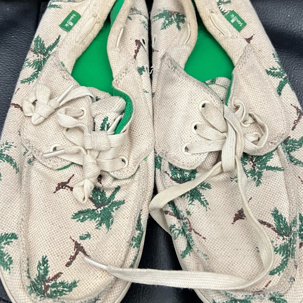 Sanuk Palm Tree Canvas Slip on Lace Up Sandals